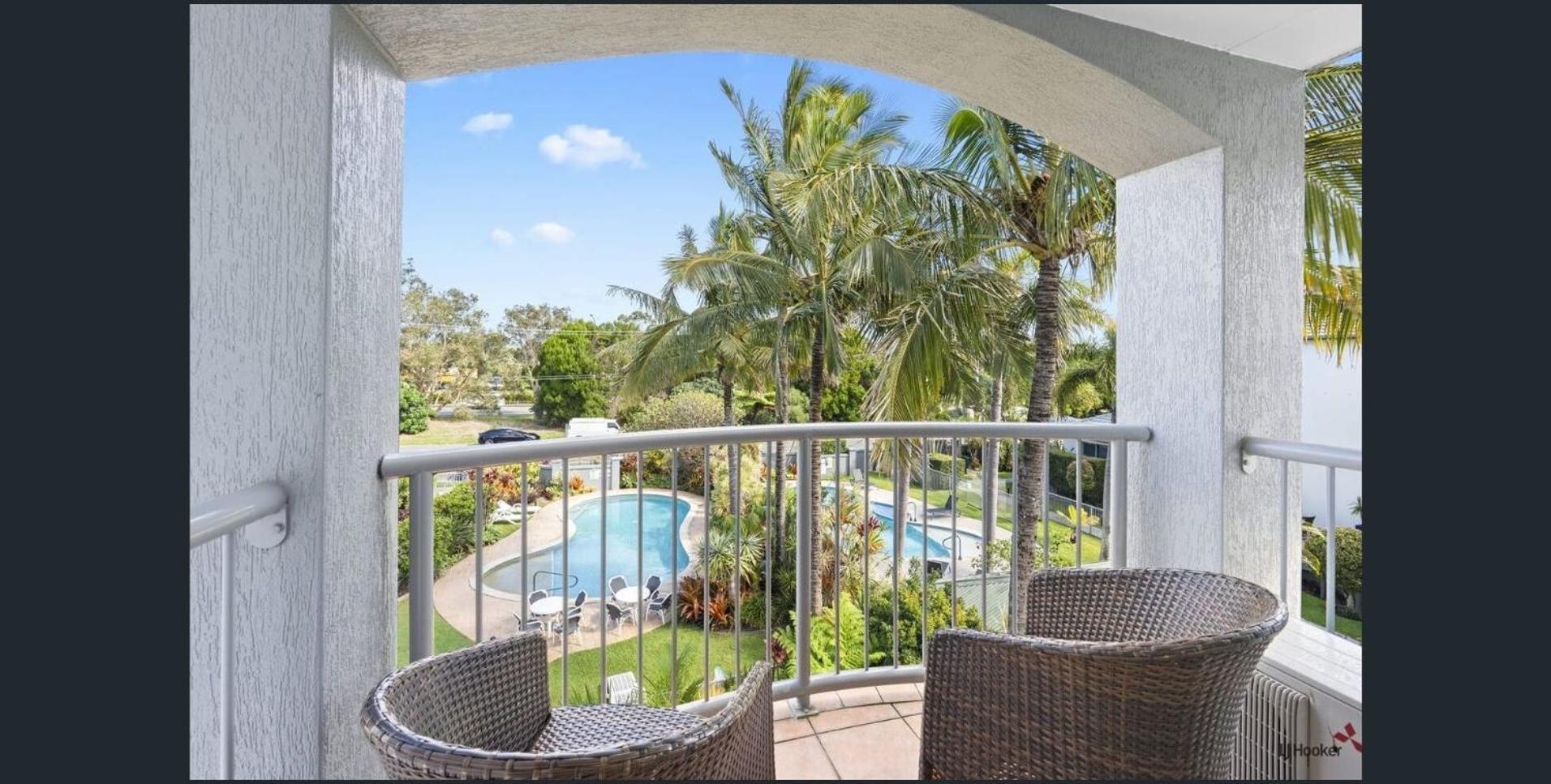 Two-Bedroom Deluxe Apartment with Balcony